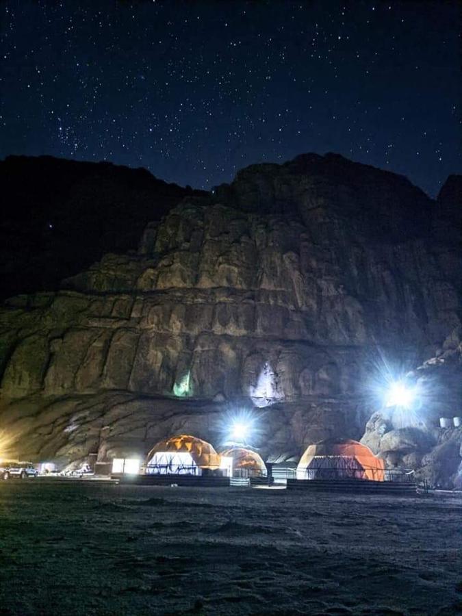 Sami Al Muzna Rum Camp Wadi Rum Bagian luar foto