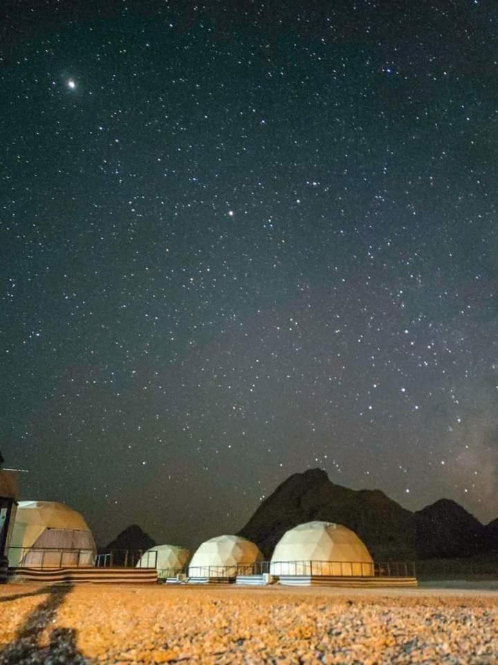 Sami Al Muzna Rum Camp Wadi Rum Bagian luar foto